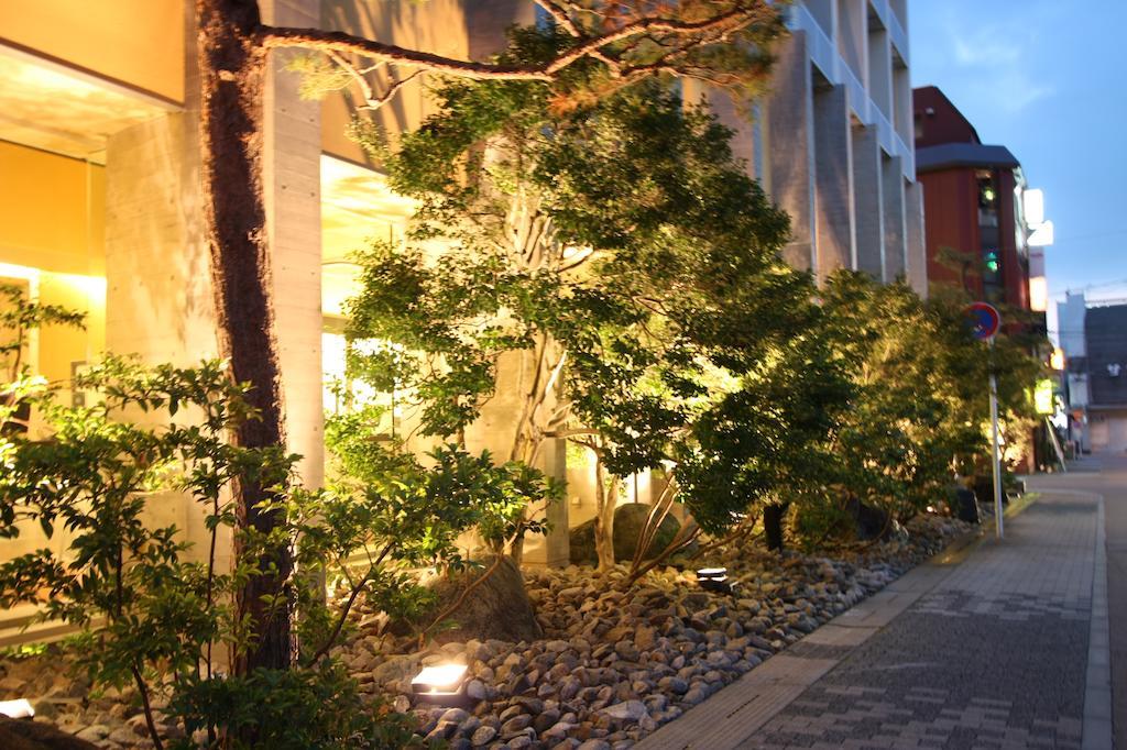 Uozu Manten Hotel Ekimae Exterior foto