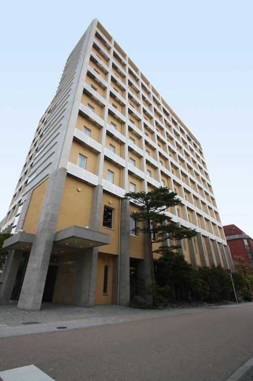 Uozu Manten Hotel Ekimae Exterior foto