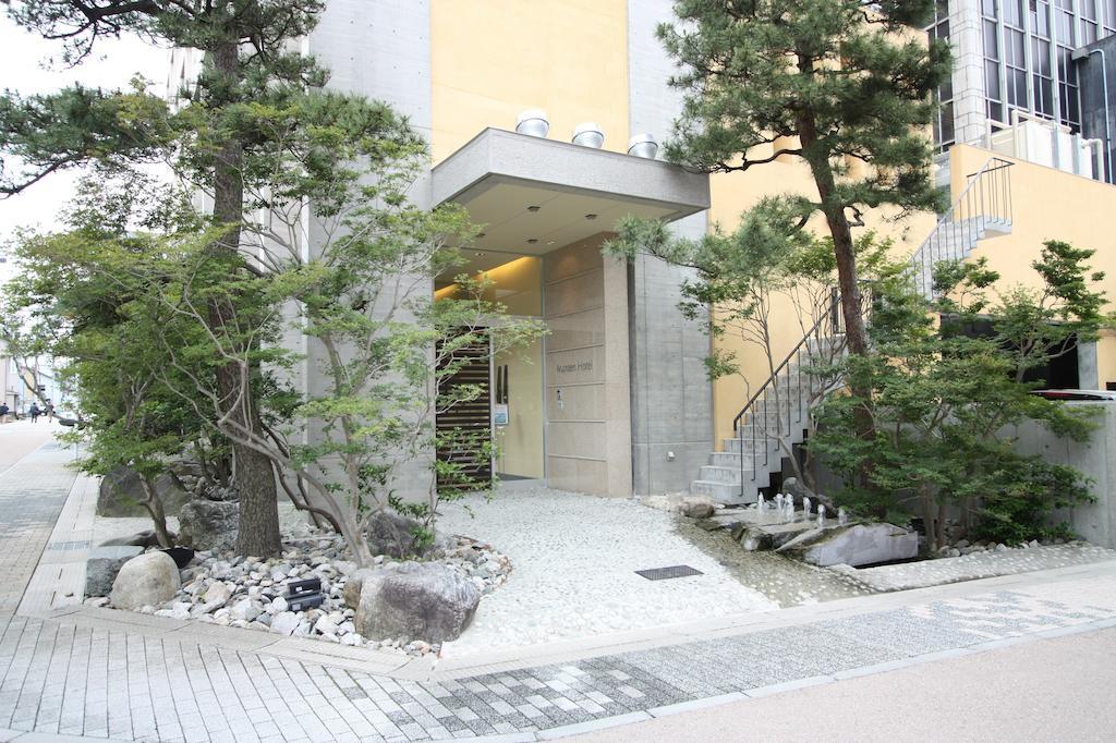 Uozu Manten Hotel Ekimae Exterior foto