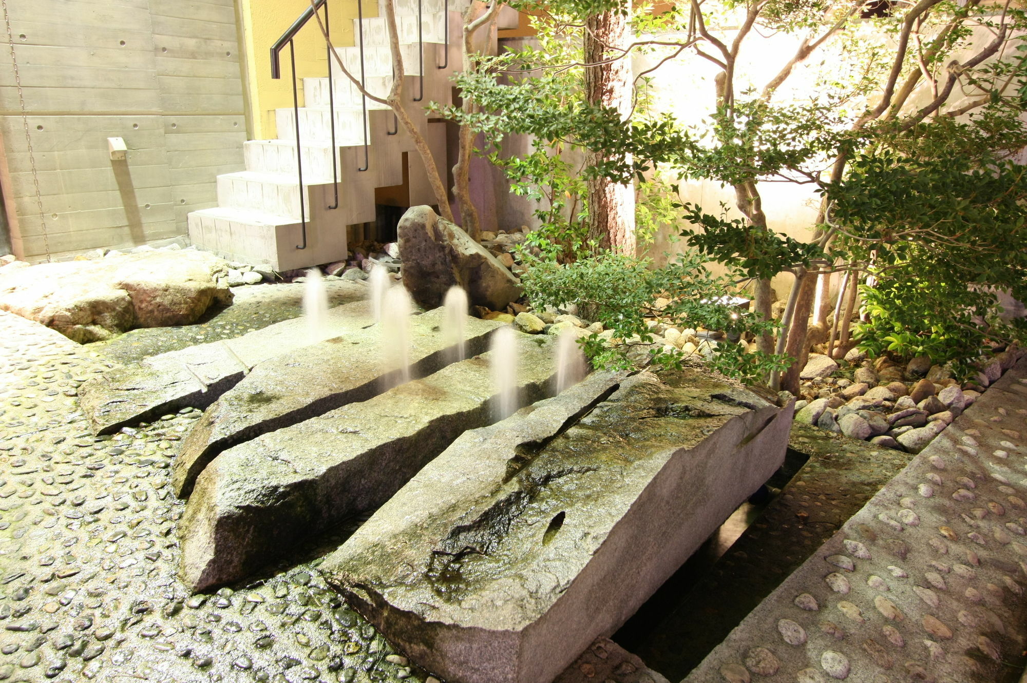 Uozu Manten Hotel Ekimae Exterior foto